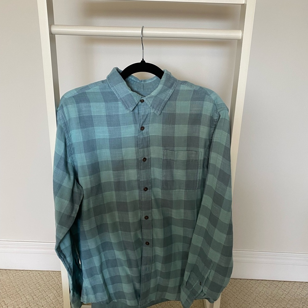 Sonoma Green & White Checkered Button-Down Shirt – Classic & Comfortable